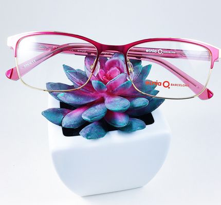 Cute red frames