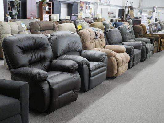 Large Selection of Power & Lift Recliners