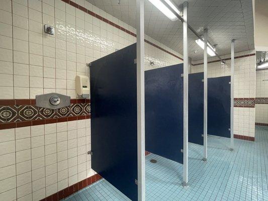 Shower stalls