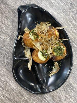 Takoyaki (fried octopus balls)