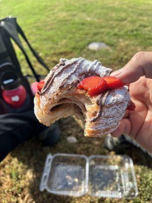 Just look at the pic. Nutella, strawberry, powdered sugar. Gobbled it up so fast, thanks Nin!