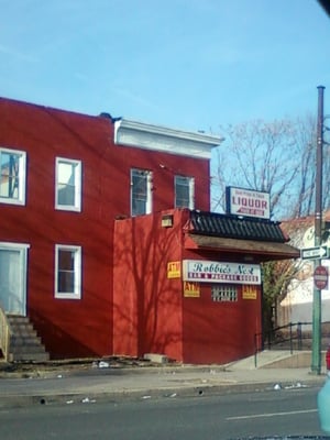 Storefront on North Avenue entrance on the side