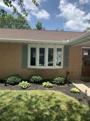 Small bay window