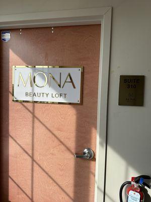 Mona Beauty Loft