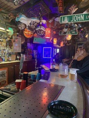 Bugsy's Tavern