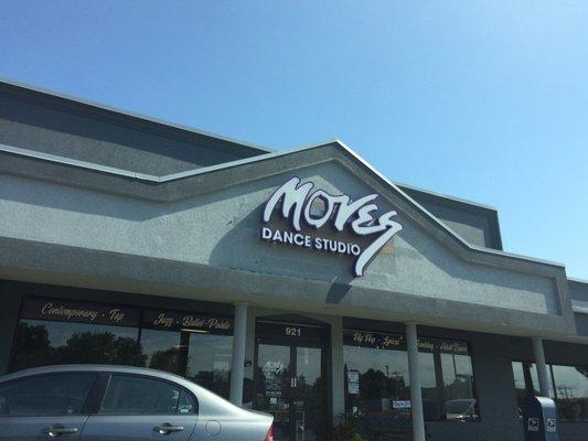 Moves Dance Studio