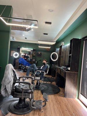 Nice barbershop very clean