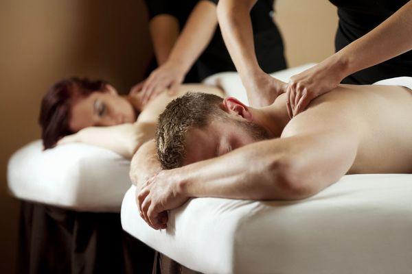 Side-by-Side Couples Massage