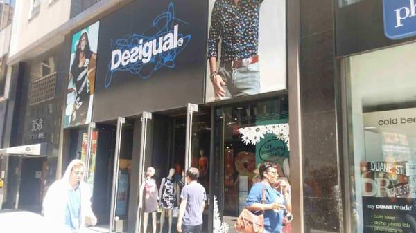 Desigual street sign