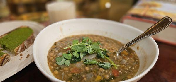 Vegan lentil soup