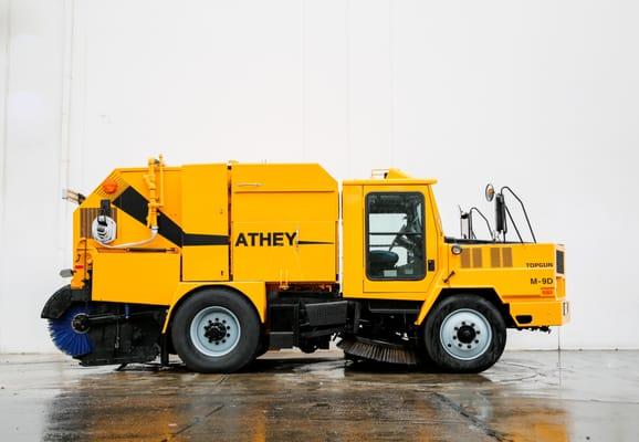 Athey Mobil Sweeper