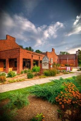 Old Town Emporium and the Historic Jonesborough Visitors Center