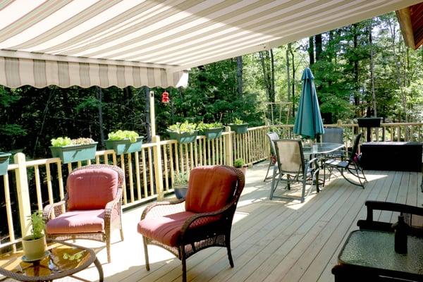 450 square foot deck by Don Marcille of Small Dog Handyman