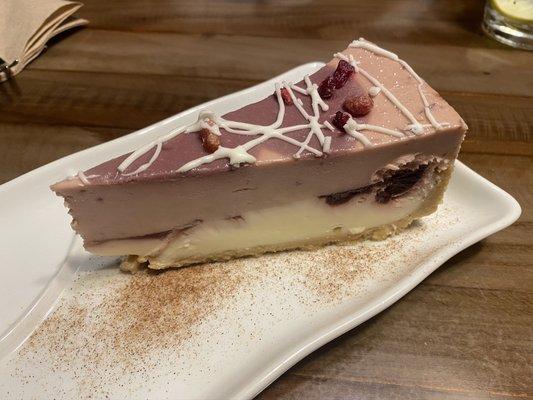 Pomegranate cheesecake