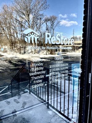 Restore (Habitat for Humanity), Allegheny Ave location