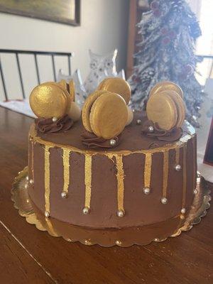 Beautiful Gold Delice Cake For Christmas