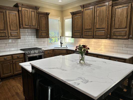 Elantra Eagle Nebula Quartz Countertop