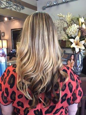 Natural soft Ombre done by Angela Holcomb.
 Thank you Angela!!!!