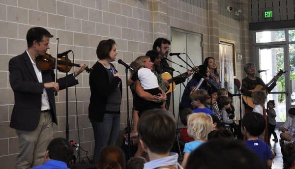 Gerry Dignan (of Music Together's CDs) performs w the Prelude teachers at Fire Truck Park. Hello, Uncle Gerry, so glad to see u!