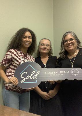 Yay!!! Closing in Kingsville with my sweet first time home buyer and Colita Fields with Academy Mortgage. Aug. 2022