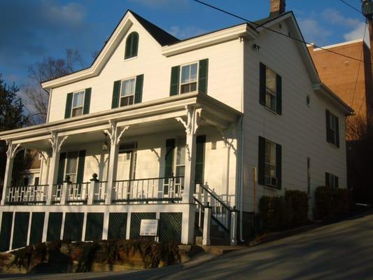 The Chi Farm Acupuncture Clinic