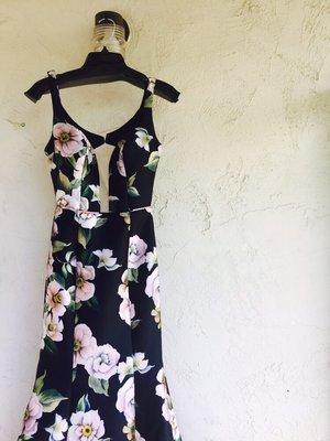 Lovely floral prom dress.