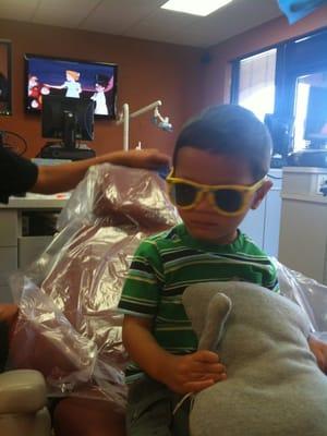 Max F. getting his teeth cleaned :o)