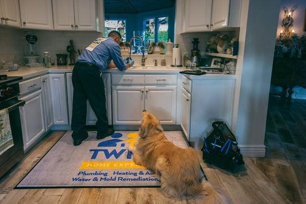 We respect your home. Keepin' it tidy!