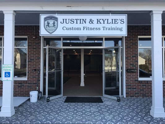 Justin & Kylie's Custom Fitness Training