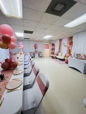 Baby shower setting for 25 guests