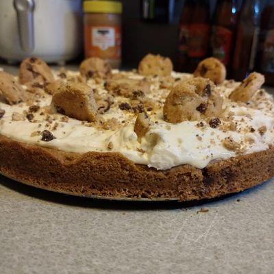 Chocolate chip cookie cheesecake