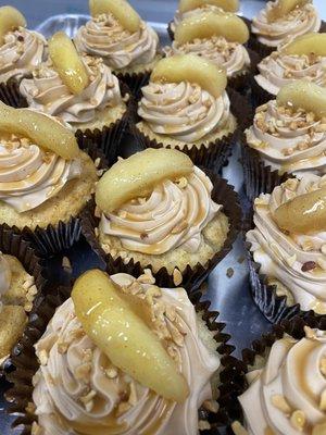 Caramel apple pie cupcake