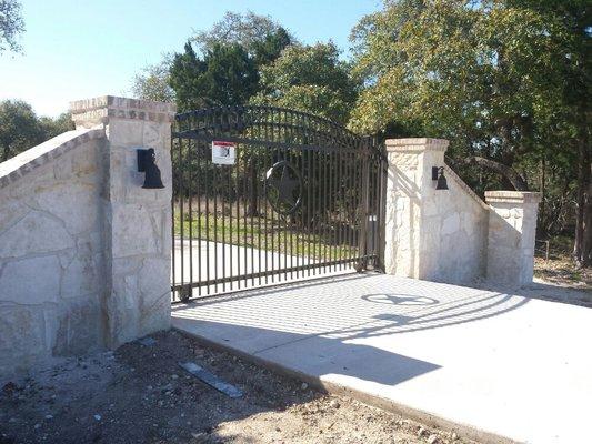 Custom build gate ,columns and gate operator