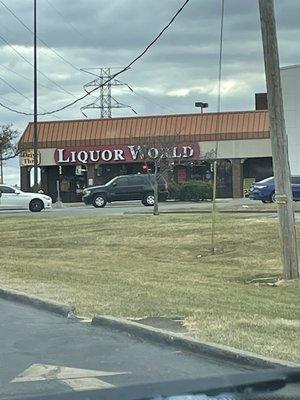 Liquor World- Hurstbourne