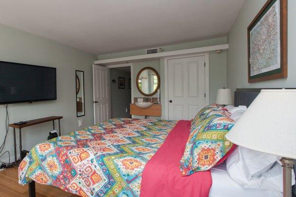 Bedroom with Sink