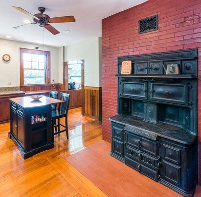 7 Louders Lane, Jamaica Plain - Kitchen