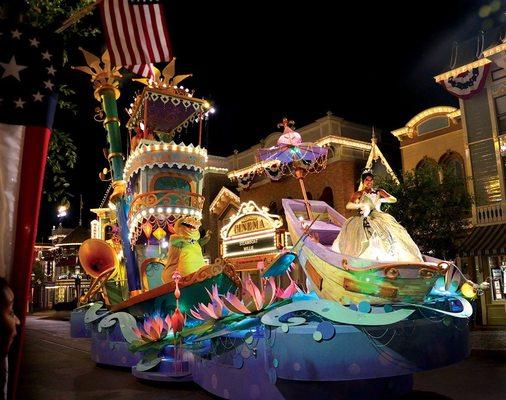 Disney Tiana Float built in 2009 for disney's soundsational parade