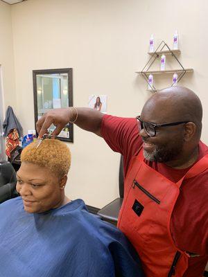 See Why Cuts barbershop 863-602-1863 best barbershop in Lakeland. Woman love the royal treatment #bestbarbernearme#Lklnd#besthaircutever