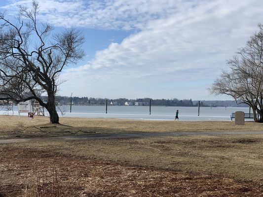 Early morning in winter at Williams Beach, behind the YMCA.