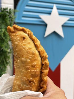 Empanadilla packed with Boricua style Picadillo, fried to perfection w/ Bubble Char and Pie style crust for a nice crunch with tender center