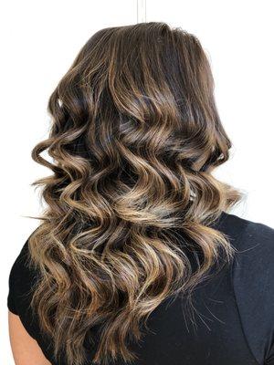 Hollywood glam waves