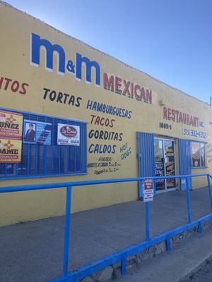 Outside of M&M Mexican Restaurant