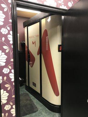 Mystic Spray Tan Booth