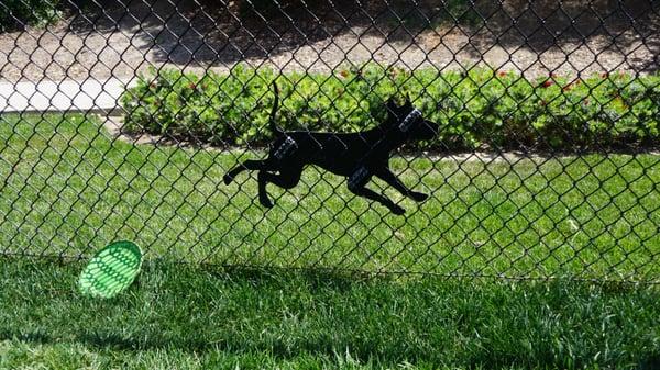 Fence decor