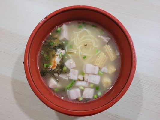 tonkotsu pork belly ramen