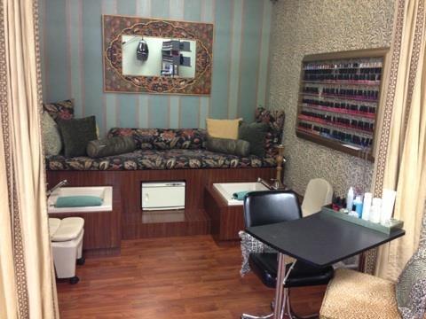 Mani/Pedi Area