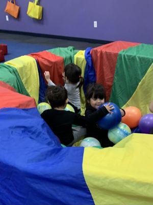 Ball fort just before the bubbles.