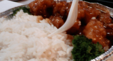 general tso and steamed white rice with broccoli...yum!