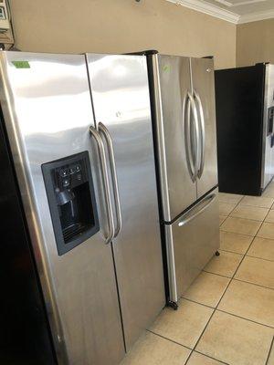 French doors / side by side refrigerators