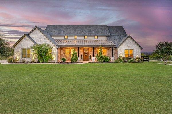 6504 Starlight Ranch Road Godley, Tx 76044. Stunning Home located in Godley, Tx sits on acreage with detached shop. Open floor plan